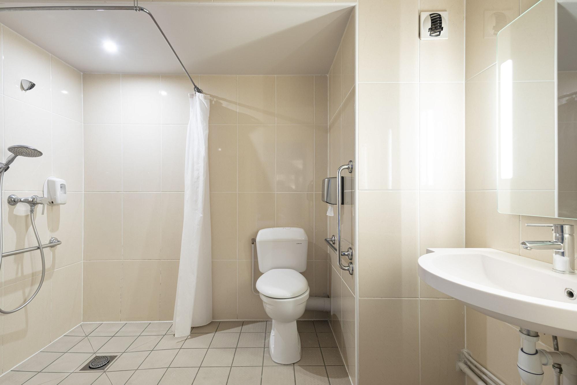 B&B Hotel Lyon Centre Monplaisir Εξωτερικό φωτογραφία